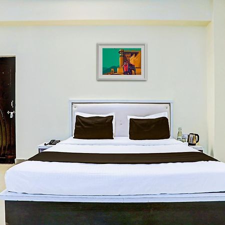 Super Hotel O Hyderabad Gate Iit Bhu Kakarmatha Exterior photo