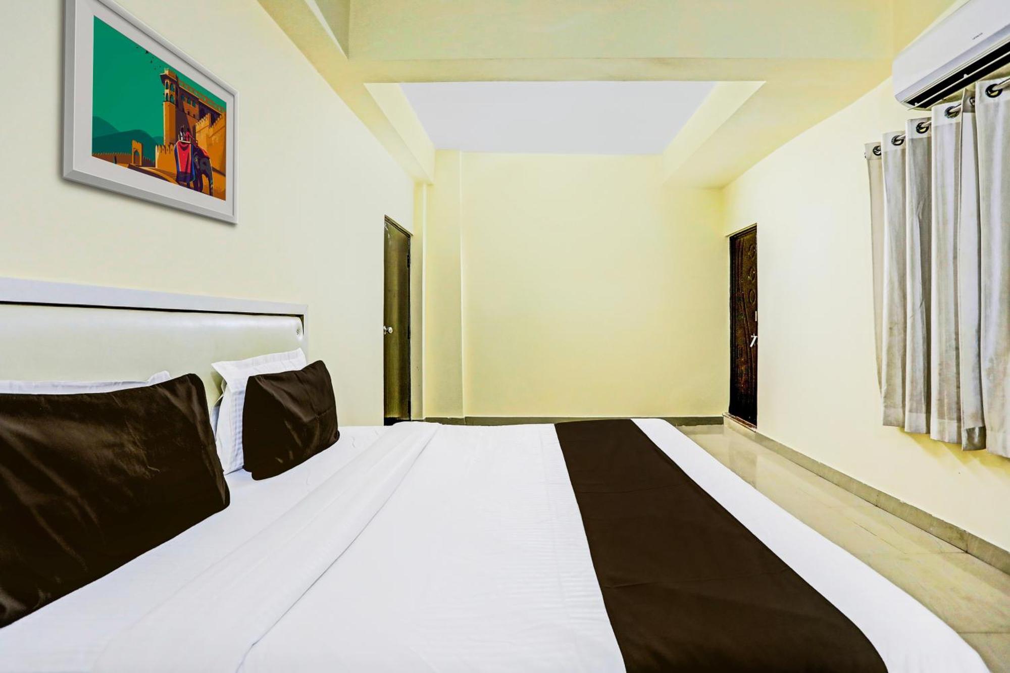 Super Hotel O Hyderabad Gate Iit Bhu Kakarmatha Exterior photo