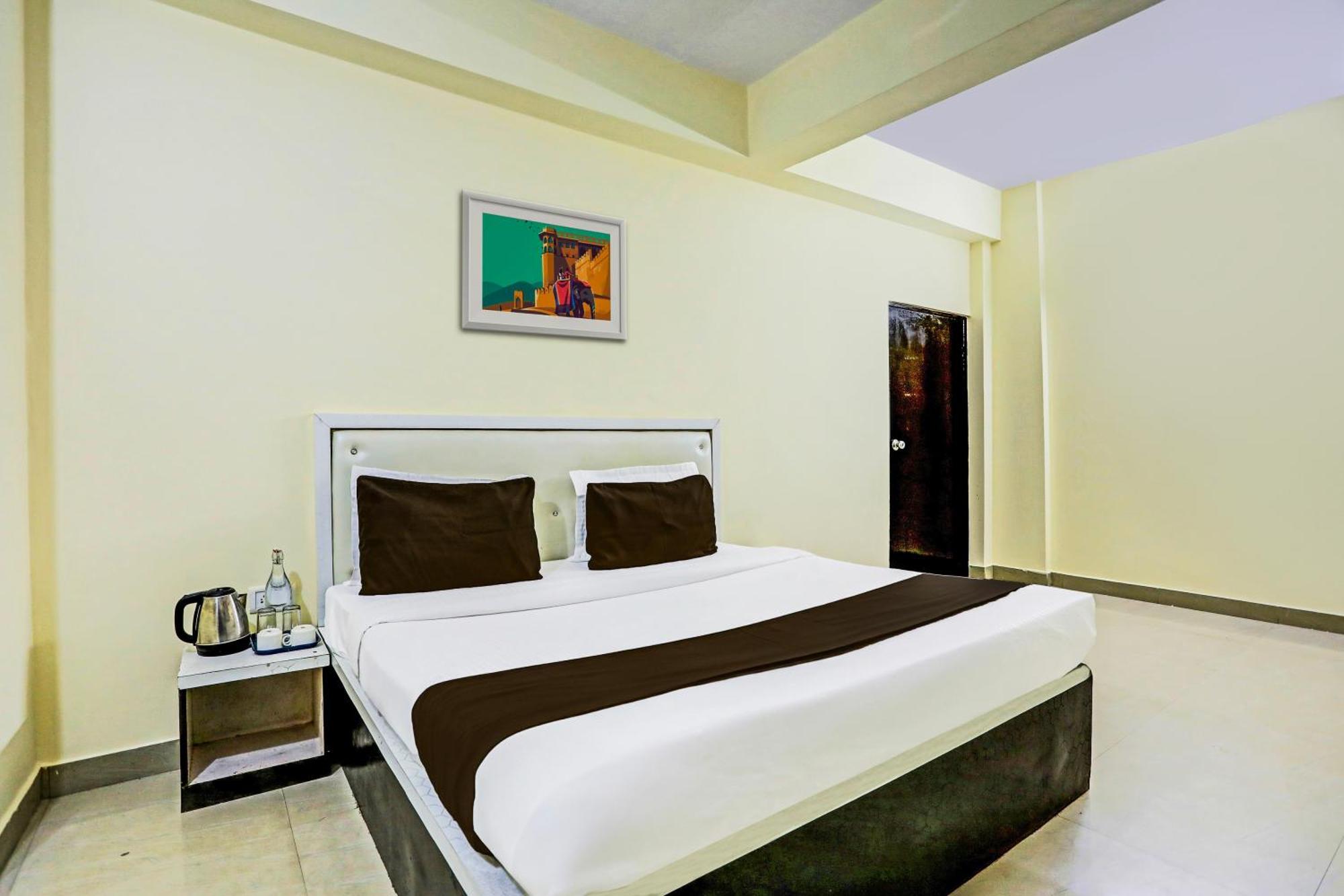 Super Hotel O Hyderabad Gate Iit Bhu Kakarmatha Exterior photo